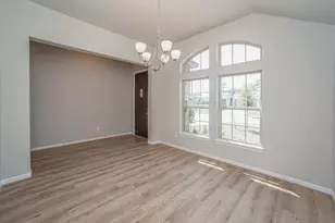 2926 Grand Hawthorne Rd, Conroe, TX 77385 - Photo 5