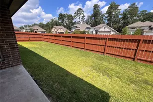 2926 Grand Hawthorne Rd, Conroe, TX 77385 - Photo 19