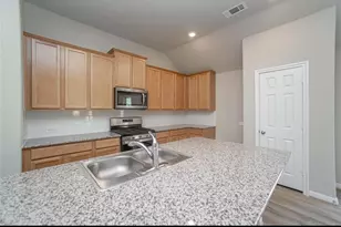 2926 Grand Hawthorne Rd, Conroe, TX 77385 - Photo 11