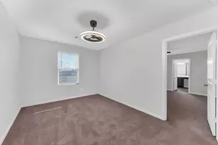 13534 Wembley Heights Dr, Houston, TX 77049 - Photo 17