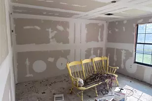 800 Mayo St, Baytown, TX 77520 - Photo 7