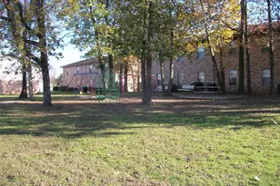 203 E Watson Dr, Willis, TX 77378 - Photo 3