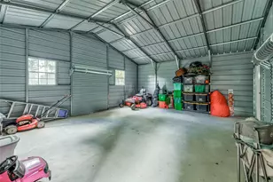 615 N Drew Ave, Livingston, TX 77351 - Photo 23