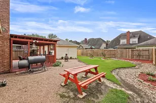 17335 Meadow Heights Dr, Houston, TX 77095 - Photo 27