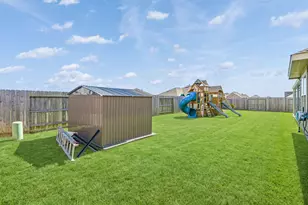 7106 Hillside Ave, Mont Belvieu, TX 77523 - Photo 25