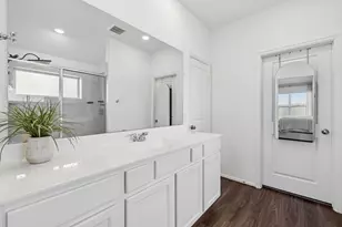 7106 Hillside Ave, Mont Belvieu, TX 77523 - Photo 13