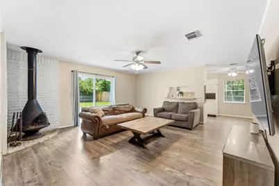 10820 Longleaf Drive, Conroe, TX 77385 - Photo 15