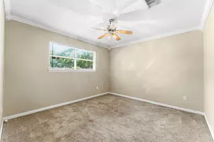 10820 Longleaf Dr, Conroe, TX 77385 - Photo 19