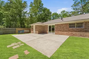 10820 Longleaf Dr, Conroe, TX 77385 - Photo 23