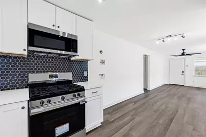 8701 Bertwood Street, Houston, TX 77016 - Photo 11