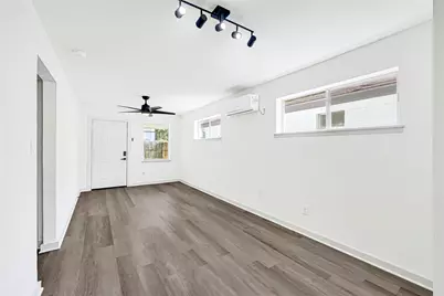 8701 Bertwood Street, Houston, TX 77016 - Photo 7