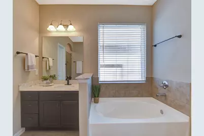 11711 Petal Falls Lane, Tomball, TX 77377 - Photo 31