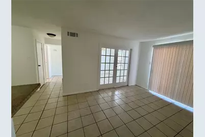 2750 Holly Hall Street #1204, Houston, TX 77054 - Photo 3