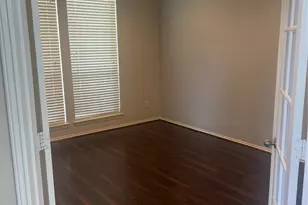 2911 Meadows Pond Ln, Pearland, TX 77584 - Photo 5