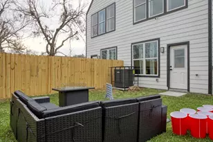 2310 Erastus St, Houston, TX 77020 - Photo 19