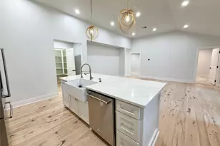 001 1/2 Common St, Houston, TX 77009 - Photo 5
