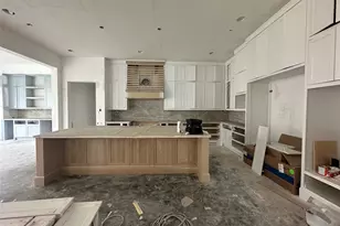 4534 Shetland Ln, Houston, TX 77027 - Photo 9