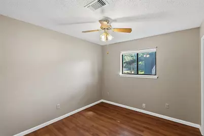 108 W Viser Street, Madisonville, TX 77864 - Photo 11