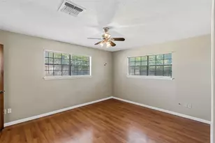 108 W Viser St, Madisonville, TX 77864 - Photo 7