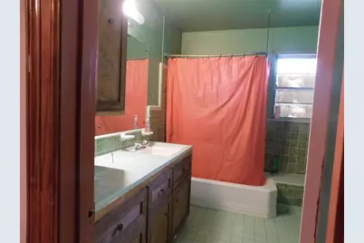 402 Cavalier Lane, Pasadena, TX 77502 - Photo 9