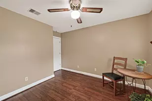 9618 Springmont Dr, Houston, TX 77080 - Photo 25