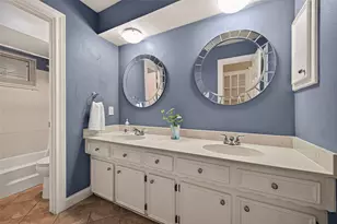 9618 Springmont Dr, Houston, TX 77080 - Photo 35