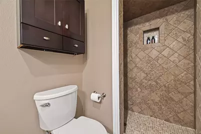 9618 Springmont Drive, Houston, TX 77080 - Photo 31