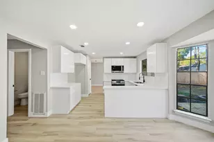 22 Cricket Hollow Pl, Spring, TX 77381 - Photo 5