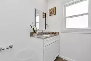915 8th St, Galveston, TX 77550 - Photo 31