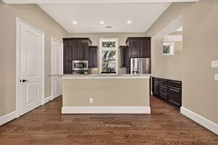 1652 Norfolk St, Houston, TX 77006 - Photo 9