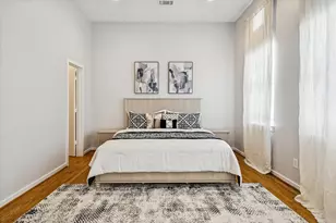 2404 Fairview St, Houston, TX 77006 - Photo 5