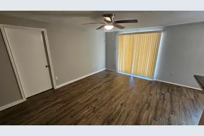 5731 W Airport Boulevard, Houston, TX 77035 - Photo 7