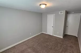 5731 W Airport Blvd, Houston, TX 77035 - Photo 11