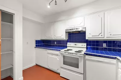 5239 Arboles Drive #M, Houston, TX 77035 - Photo 7