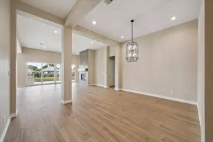 606 Appia Dr, Kemah, TX 77565 - Photo 5