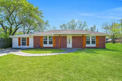 1913 41st Avenue N, Texas City, TX 77590 - Photo 1