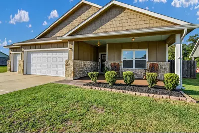 406 Wellshire Drive, West Columbia, TX 77486 - Photo 1