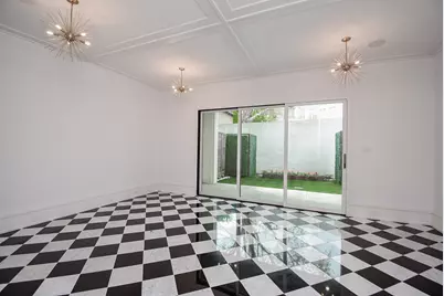1107 Berthea Street #B, Houston, TX 77006 - Photo 9