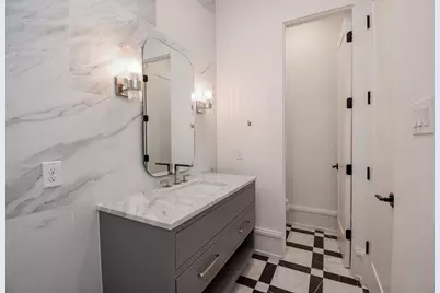 1107 Berthea Street #B, Houston, TX 77006 - Photo 43