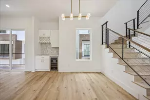 1032 W 17th St, Houston, TX 77008 - Photo 3