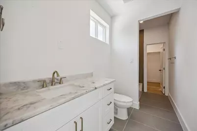 1032 W 17th Street #A, Houston, TX 77008 - Photo 11