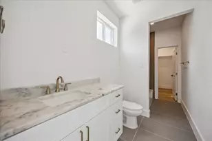 1032 W 17th St, Houston, TX 77008 - Photo 11