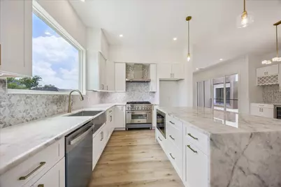 1032 W 17th Street #A, Houston, TX 77008 - Photo 9