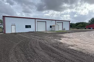 1204 Co Rd 408, El Campo, TX 77437 - Photo 3