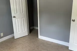 9211 N Green River Dr, Houston, TX 77078 - Photo 13