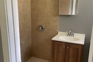 9211 N Green River Dr, Houston, TX 77078 - Photo 11