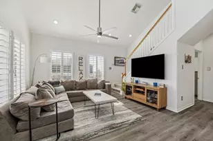 530 Dolphin St, Freeport, TX 77541 - Photo 7