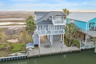 530 Dolphin St, Freeport, TX 77541 - Photo 1