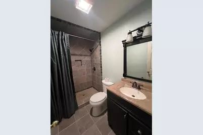 445 W Railroad Avenue, China, TX 77613 - Photo 13