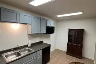 445 W Railroad Ave, China, TX 77613 - Photo 17